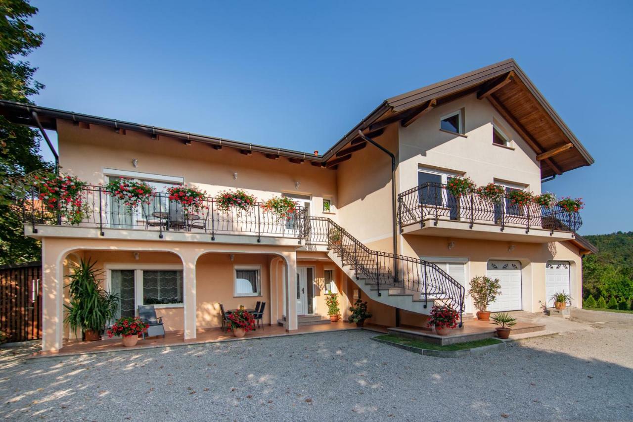 Rooms Sajina Podgrad  Экстерьер фото